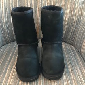 Ugh Classic Short Boots
